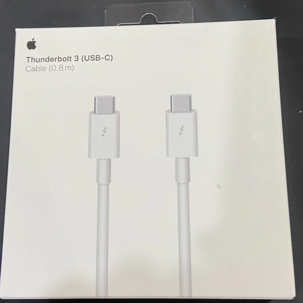 Thunderbolt 3 (USB‑C) Cable (0.8 m)